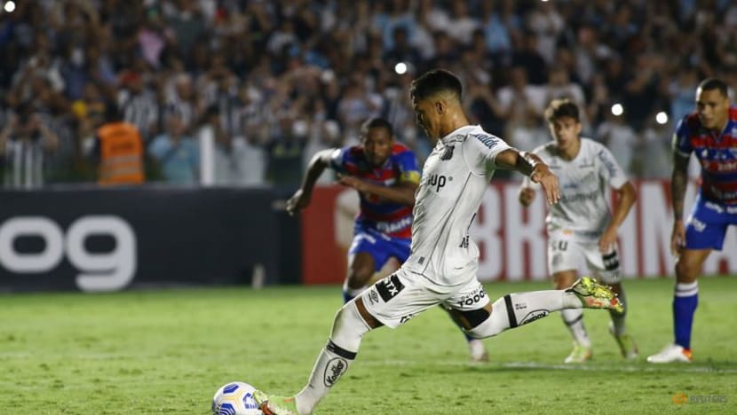 Teenage striker scores double as Santos beat Fortaleza Teenage striker scores double as Santos beat Fortaleza