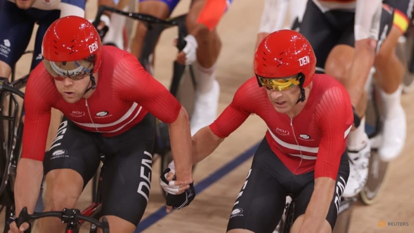 Olympics-Cycling-Danes battle to gold in men's madison