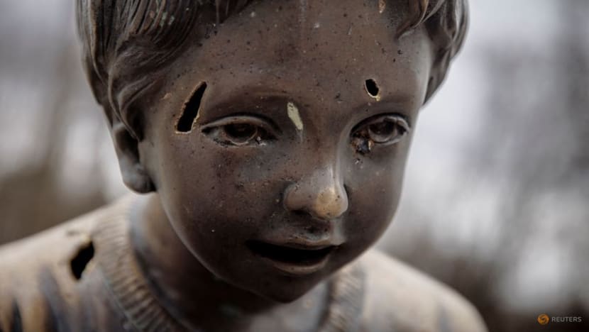 Ukrainians curse Russian invaders as dead civilians found in liberated towns Ukrainians curse Russian invaders as dead civilians found in liberated towns
