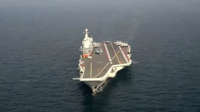 台湾：中国大陆航空母舰编队行经台湾海域