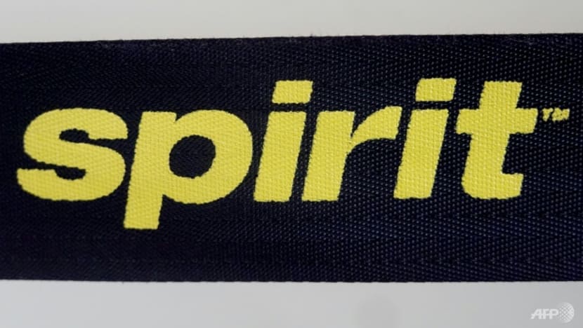 Spirit Airlines favors Frontier deal, rejects JetBlue bid Spirit Airlines favors Frontier deal, rejects JetBlue bid