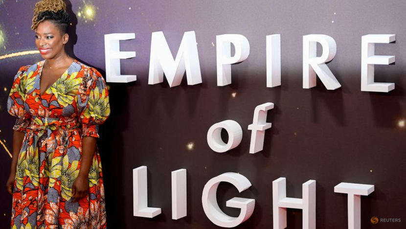 Sam Mendes' 'Empire of Light' a love letter to movies and his mother Sam Mendes' 'Empire of Light' a love letter to movies and his mother