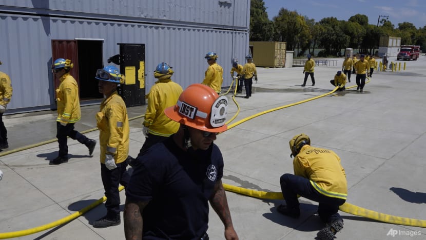 Western fires outpace California effort to fill inmate crews