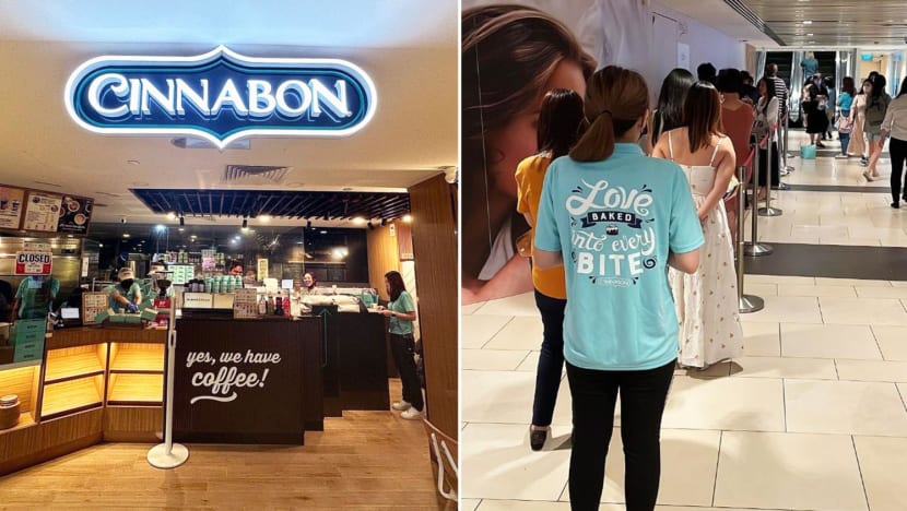 Cinnabon Fans Queue 2 Hours For Cinnamon Rolls Ahead Of Soft Opening Of Comeback Outlet Cinnabon Fans Queue 2 Hours For Cinnamon Rolls Ahead Of Soft Opening Of Comeback Outlet