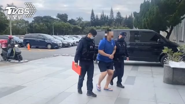 台湾衰贼翻墙逃逸 竟翻入警局停车场