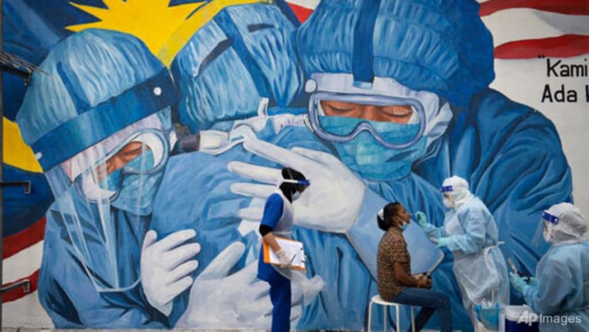 Malaysia reports daily record of 5,725 new COVID-19 cases, sharp increase from previous high last week Malaysia reports daily record of 5,725 new COVID-19 cases, sharp increase from previous high last week