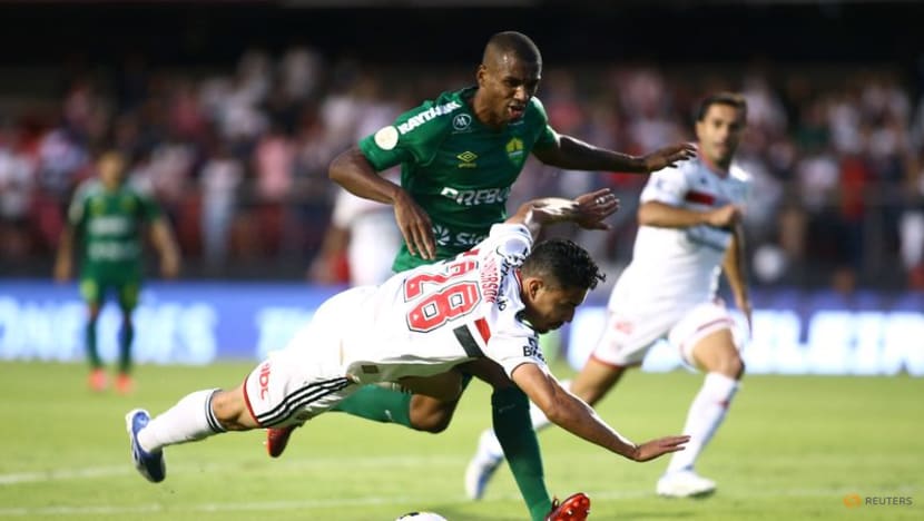 Controversial penalty helps Sao Paulo to win over Cuiaba Controversial penalty helps Sao Paulo to win over Cuiaba