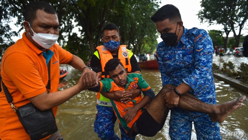Malaysia PM Ismail Sabri tells Cabinet ministers to cancel holidays, focus on flood recovery