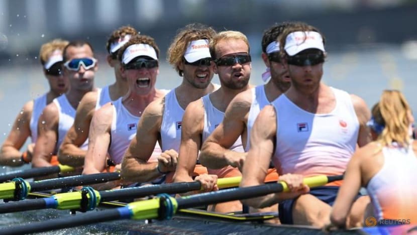 Olympics-Rowing-Britain dealt setback in men's eight, Netherlands advances