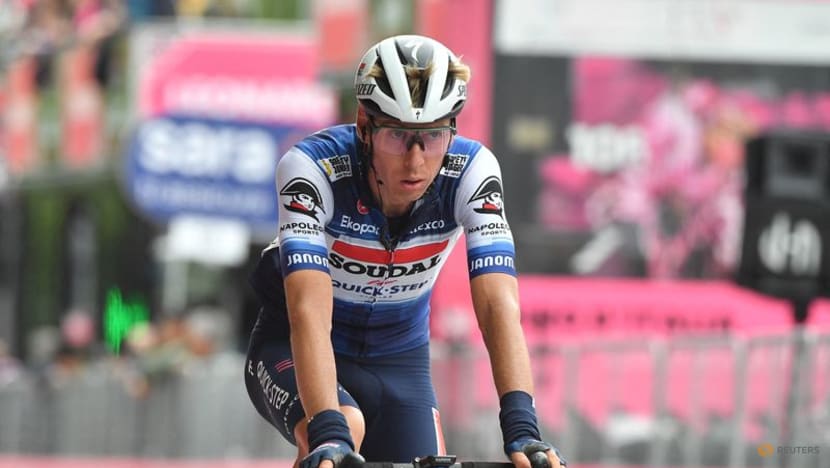 Four more Soudal Quick-Step riders test positive for COVID at Giro d'Italia