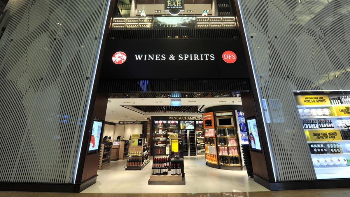 Lotte Duty Free wins tender to replace DFS Group at Changi Airport's  tobacco and liquor stores - TODAY