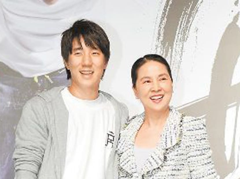 Jackie Chan’s Wife Lin Fengjiao Reportedly Spends Almost S50K A Year