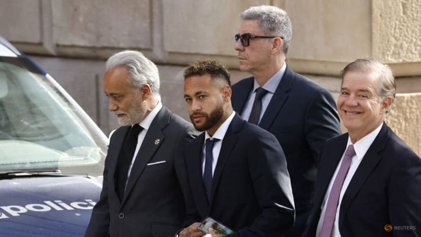 Spanish prosecutor drops fraud charges against Neymar, others