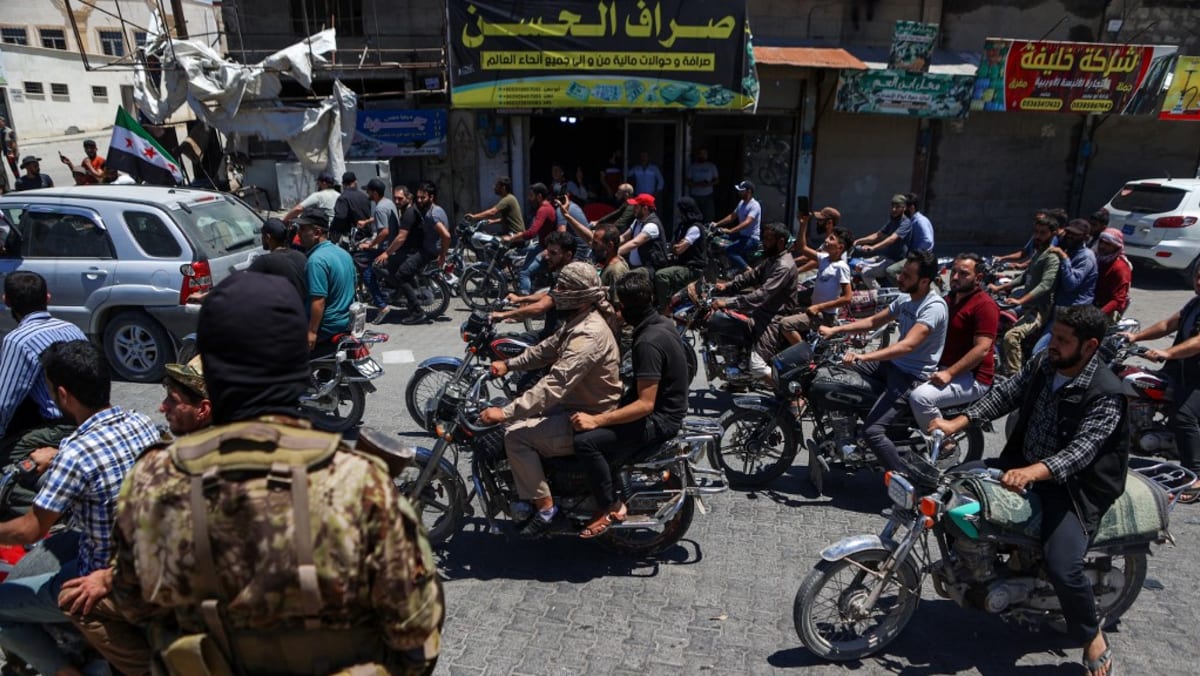 Türkiye closes Syria border after violence flares in both countries