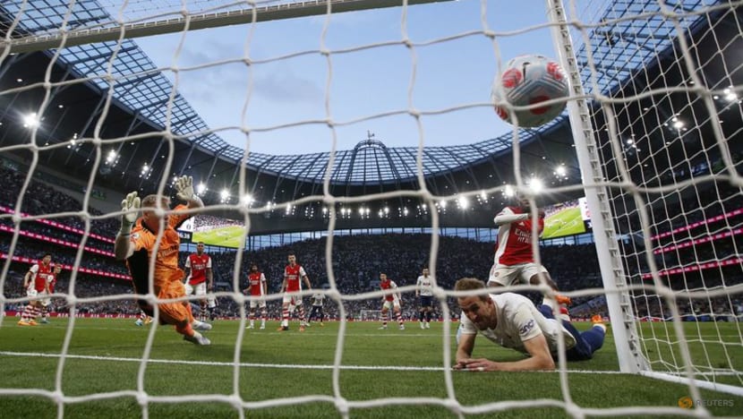 Kane double fires Tottenham to vital win over Arsenal Kane double fires Tottenham to vital win over Arsenal