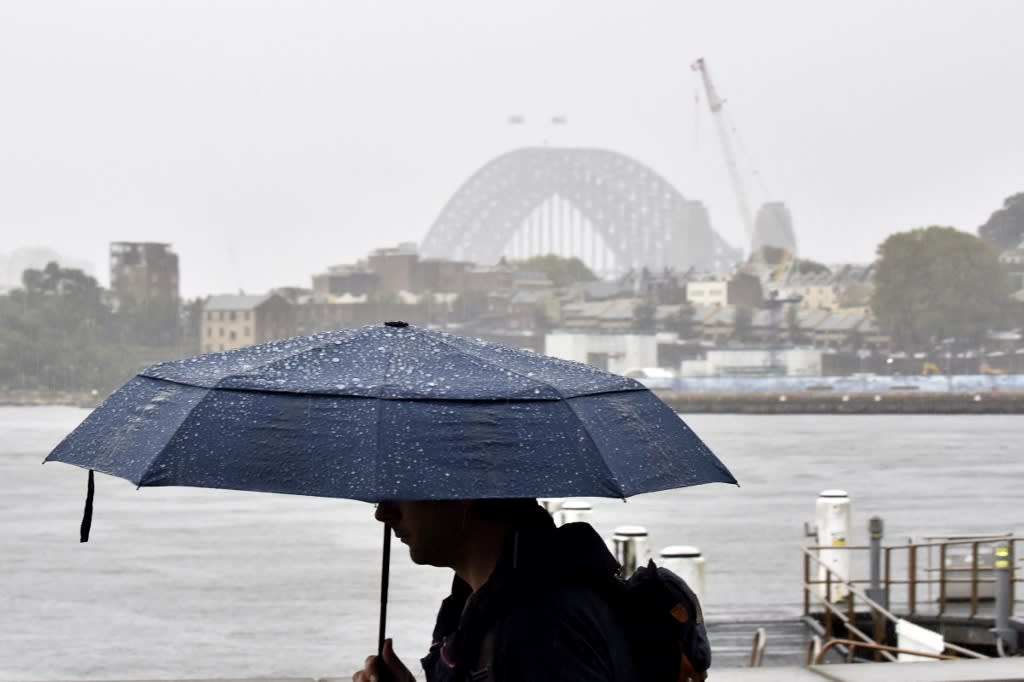 Rising rivers force more Sydney flood evacuations as rain eases Rising rivers force more Sydney flood evacuations as rain eases