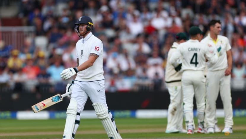Stokes and Brook help England stretch lead over Australia