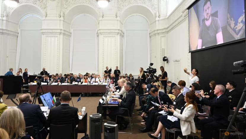 Western countries pledge US$1.55 billion in military aid to Ukraine Western countries pledge US$1.55 billion in military aid to Ukraine