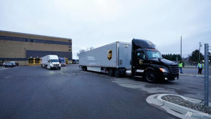 COVID-19 vaccine shipments begin in historic US effort COVID-19 vaccine shipments begin in historic US effort