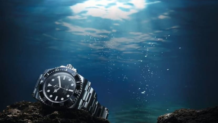 Lelaki mengaku bersalah pajak jam tangan Rolex Submariner tiruan untuk S$18,000 setiap satu