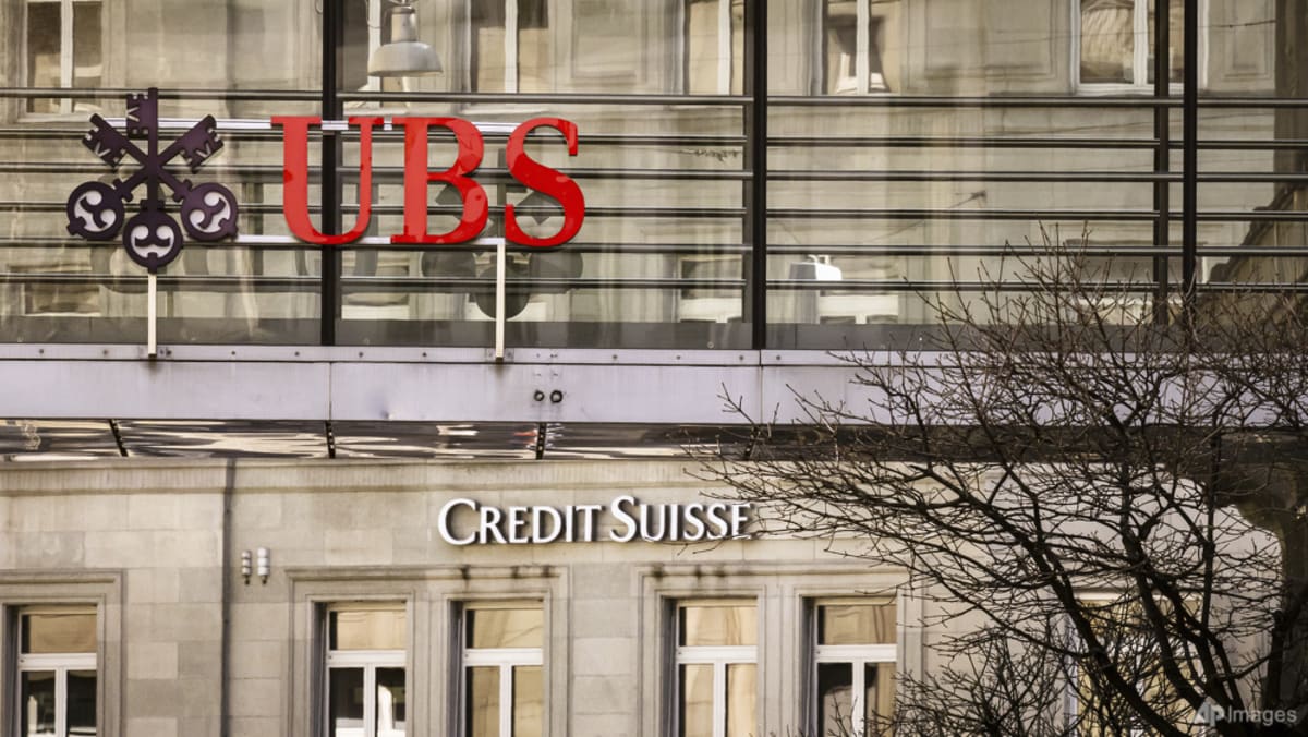 UBS mencari jaminan pemerintah sebesar US miliar untuk pengambilalihan Credit Suisse