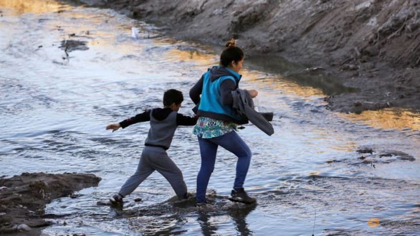 US considering cash payments to Central America to stem migration US considering cash payments to Central America to stem migration