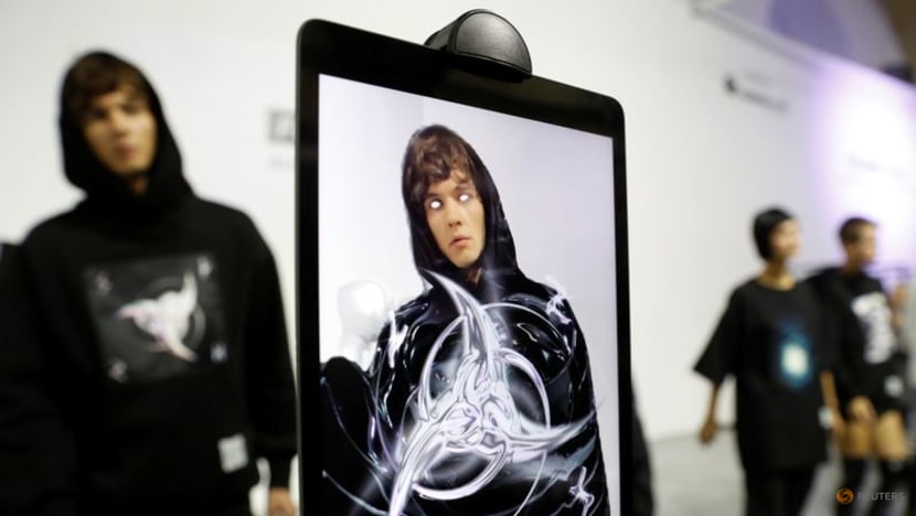 Augmented reality collection by Ukrainian companies hits runway Augmented reality collection by Ukrainian companies hits runway