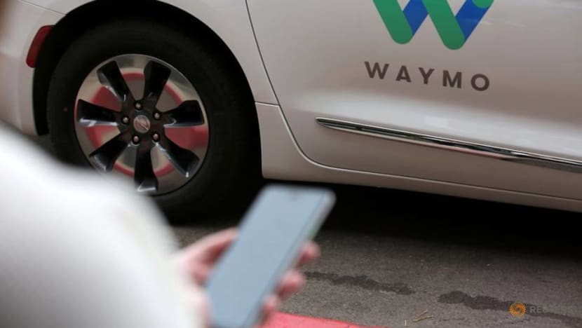 Waymo, J.B. Hunt test robo-trucks in Texas Waymo, J.B. Hunt test robo-trucks in Texas
