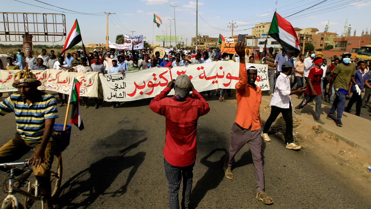 sudan-court-orders-restoral-of-internet-but-no-sign-of-services