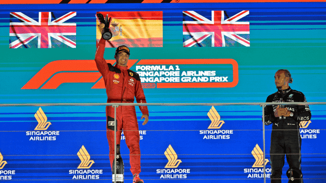 F1大奖赛：法拉利塞恩斯跑第一 夺本赛季首冠