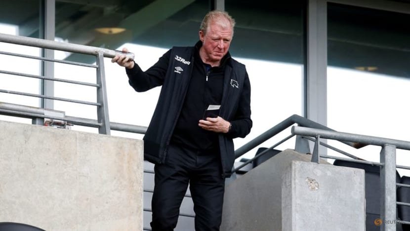 McClaren, Van der Gaag appointed to Man Utd's backroom staff McClaren, Van der Gaag appointed to Man Utd's backroom staff