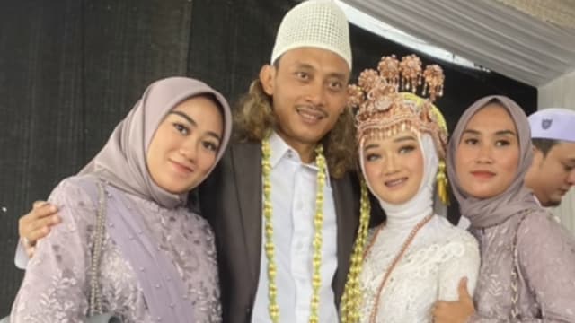 二老婆怀孕六个月 21岁印尼青年迎娶第三妻