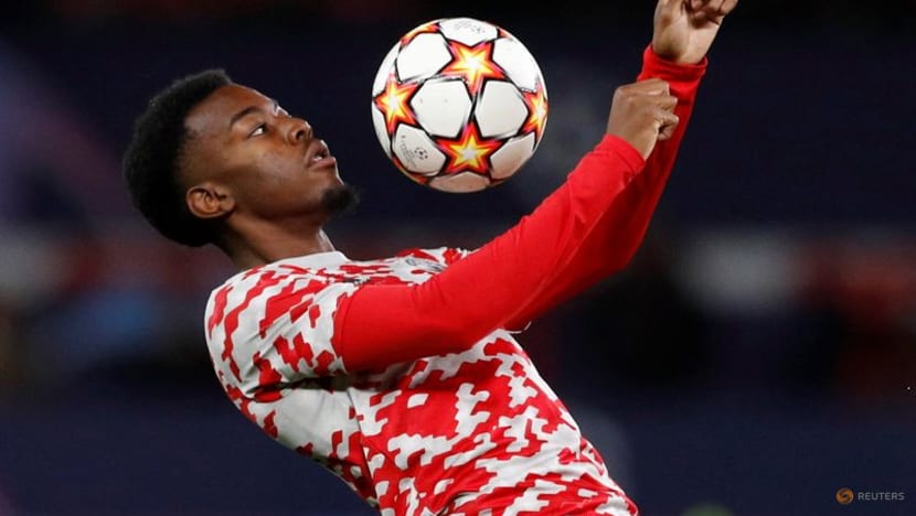 UEFA will not act after investigating racism claims by Sweden's Elanga UEFA will not act after investigating racism claims by Sweden's Elanga