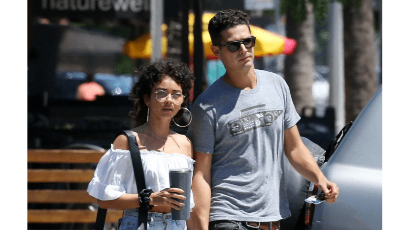 Sarah Hyland and Wells Adams 'waiting' to plan wedding Sarah Hyland and Wells Adams 'waiting' to plan wedding
