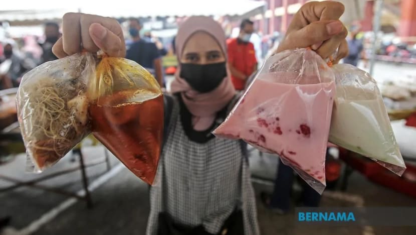 Jangan risikokan kesihatan anak; guna panggilan video 'bawa' anak ke bazar Ramadan