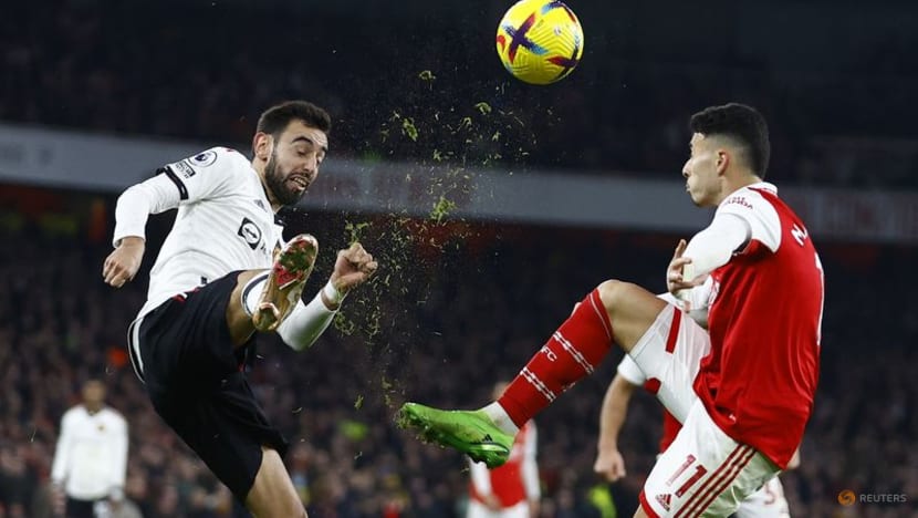 Nketiah strikes late as leaders Arsenal edge Man Utd in thriller  