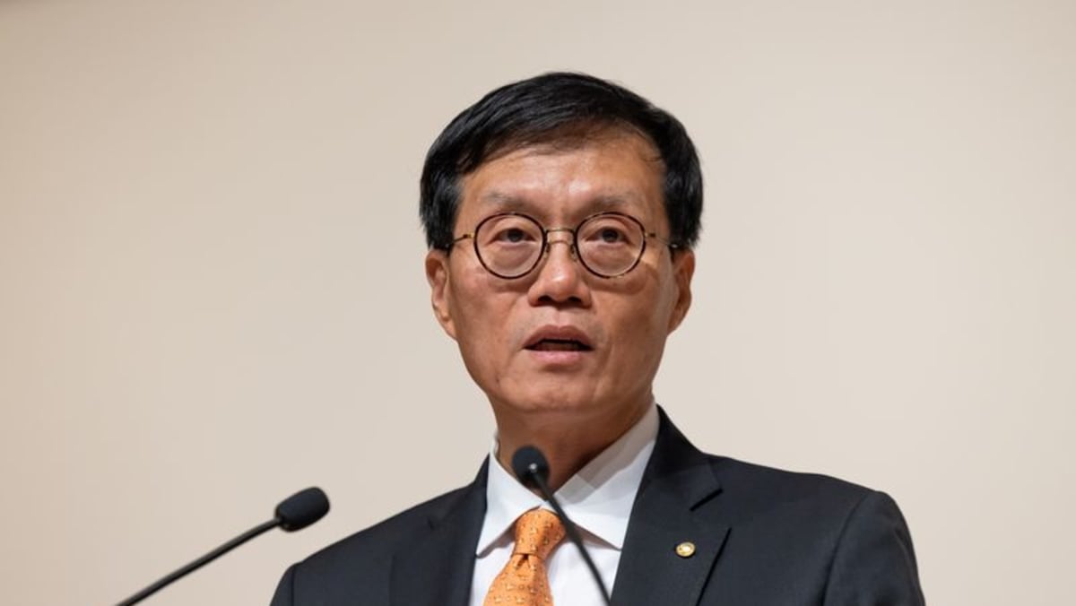 한국은행 총재 “장기적 침체는 신흥국에 가장 어려운 문제”