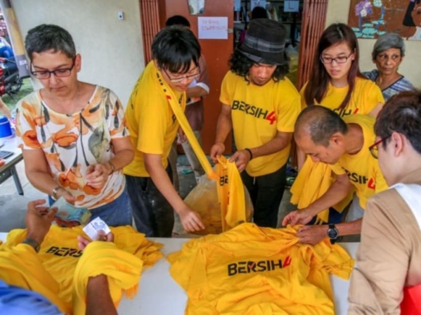 Supporters chooses Bersih 4 T-shirts from Bersih 2.0's Petaling Jaya office. Support for Bersih 4 is prevalent among over 1,000 influential Malaysian Twitter users who talked about the rally, with three-quarters of them favouring the rally. Photo: Malay Mail Online