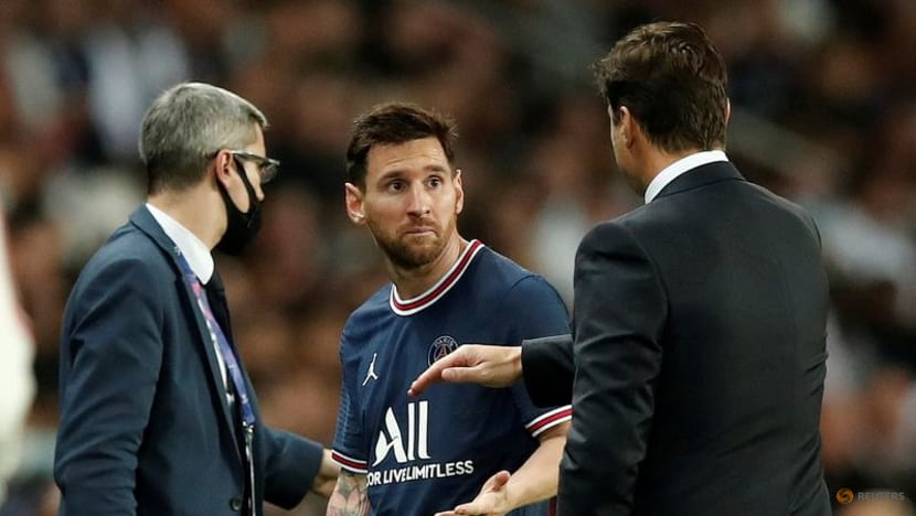 Football: Messi to miss PSG trip to Metz due to bruised knee Football: Messi to miss PSG trip to Metz due to bruised knee