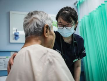 Dr Cleo Chiong (pictured), 29, a family physician and registrar at St Luke’s Hospital, gives some insights into how to interact with and care for dementia patients. 