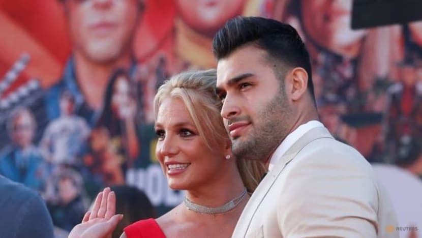 Britney Spears umum pertunangan dengan Sam Asghari