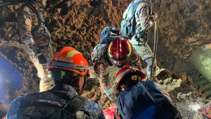 Body of man recovered as death toll of Malaysia landslide rises to 26 Body of man recovered as death toll of Malaysia landslide rises to 26