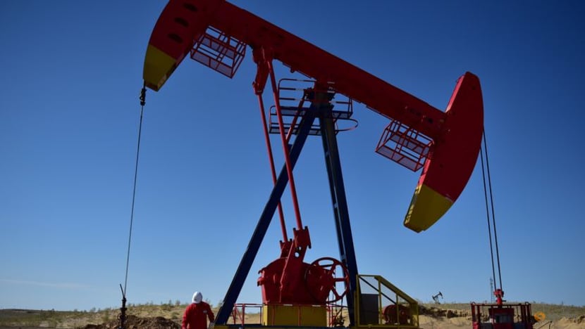 Oil prices rebound on supply concerns after drop to near 6-month low Oil prices rebound on supply concerns after drop to near 6-month low