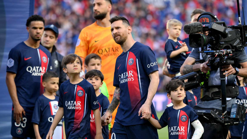 Messi tinggalkan PSG selepas dua tahun