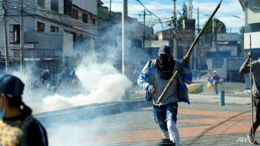 Ecuadorans teargassed at demos that military deems 'grave threat' Ecuadorans teargassed at demos that military deems 'grave threat'