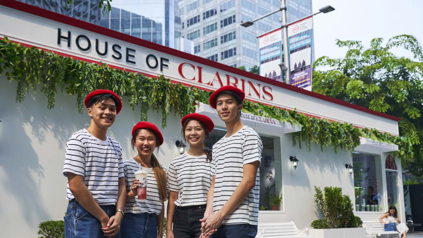 House Of Clarins Is A Pop-Up On Orchard Road With Instagrammable Rooms, Free Product Samples & Complimentary Heytea