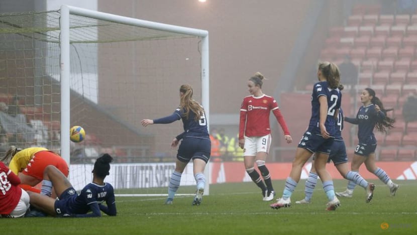 Manchester United crush Villa to go third in WSL Manchester United crush Villa to go third in WSL
