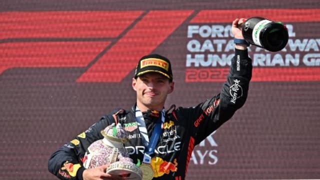 F1匈牙利大奖赛消息：  红牛车队荷兰籍车手维斯塔潘夺冠