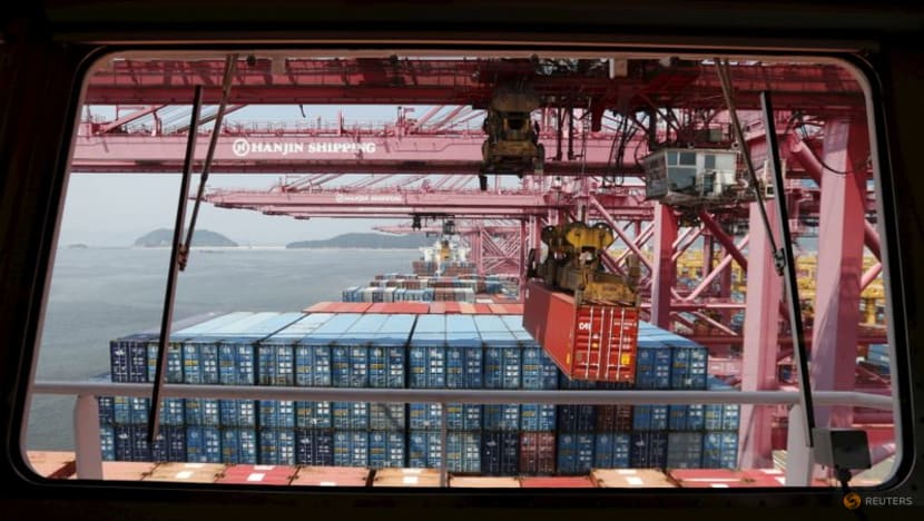 World leaders seeks ways to strengthen global supply chains World leaders seeks ways to strengthen global supply chains