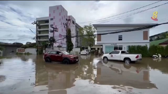 泰国普吉岛北部遭强降雨袭击 多地严重淹水